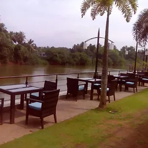 The River Edge Kaduwela